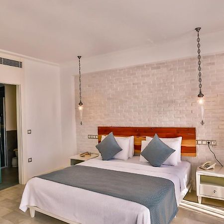 Arnna Hotel Каш Екстер'єр фото