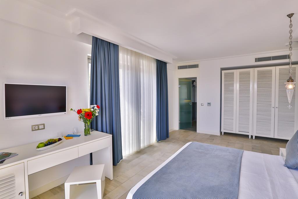 Arnna Hotel Каш Екстер'єр фото
