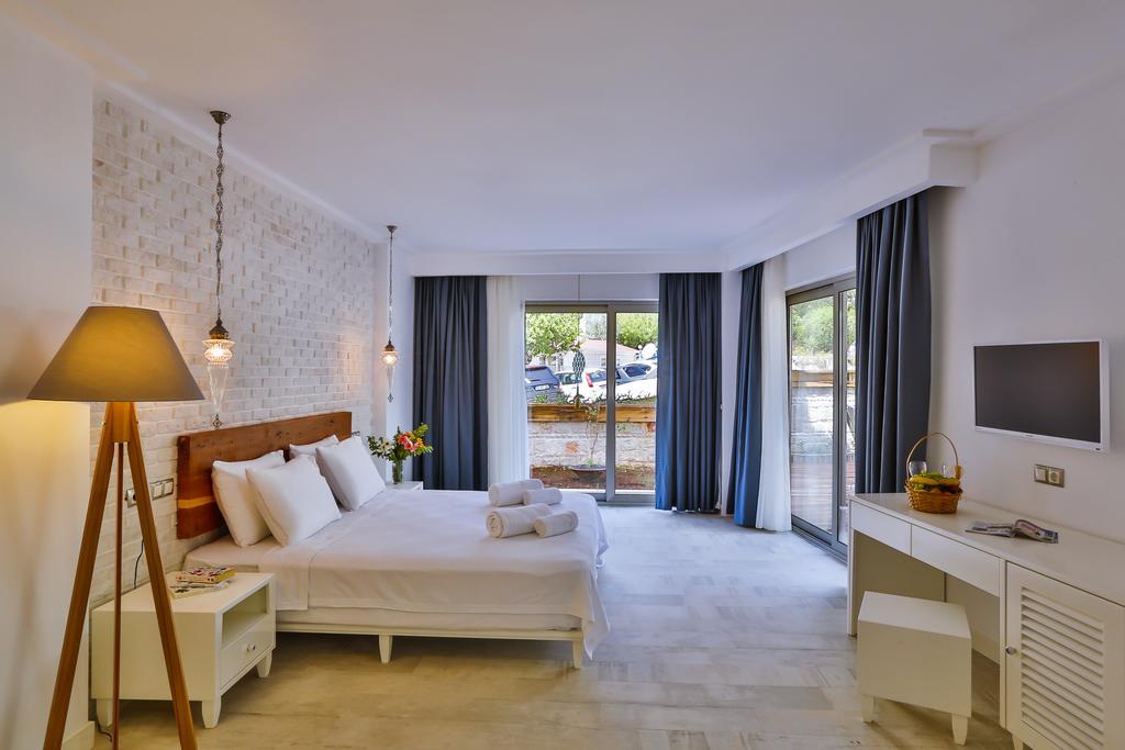 Arnna Hotel Каш Екстер'єр фото