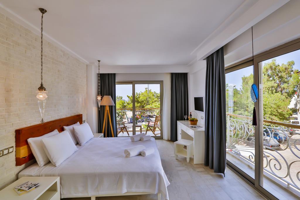 Arnna Hotel Каш Екстер'єр фото